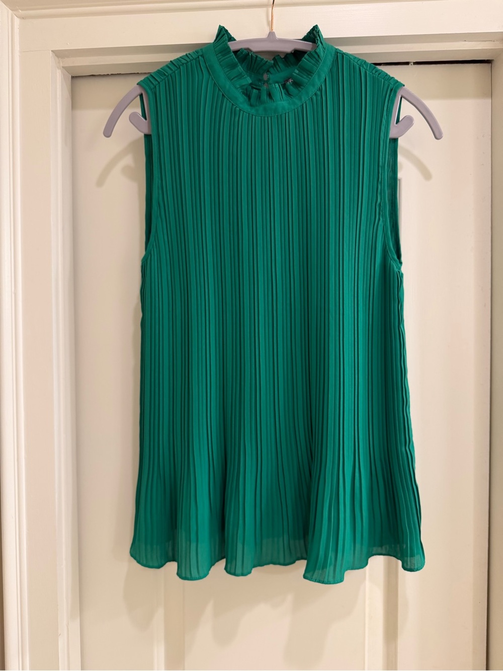 Adrianna Papell Green Pleated Mock Neck Tank
